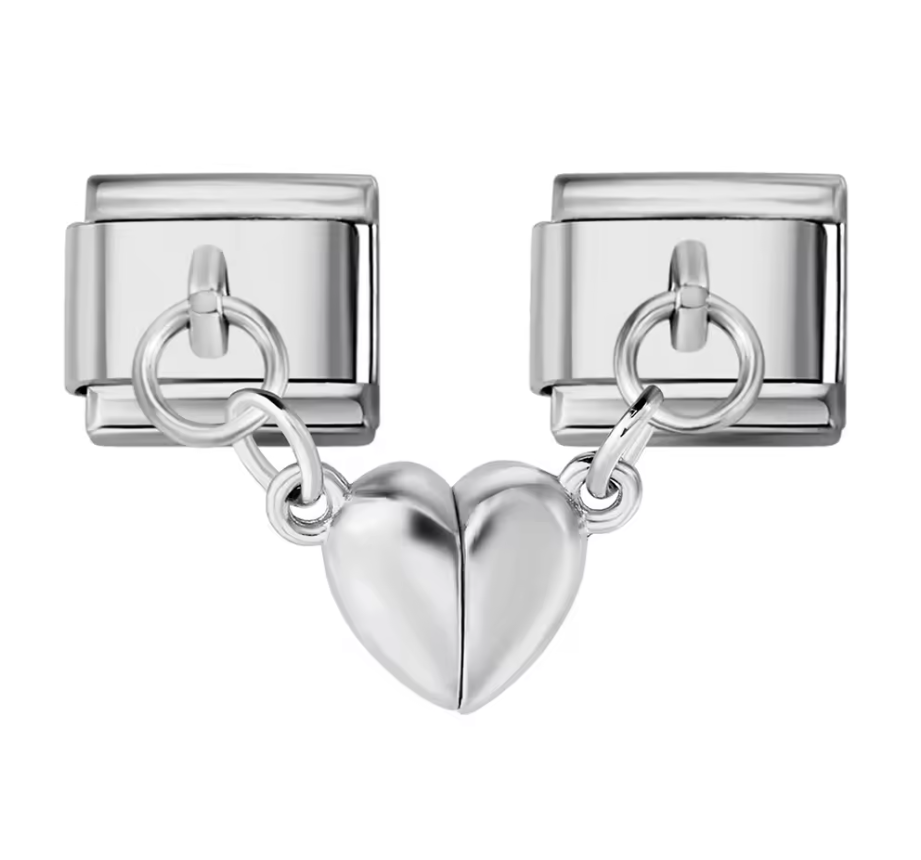 5. Ciondoli a cuore in due meta' calamitate (per bracciale Incanto)